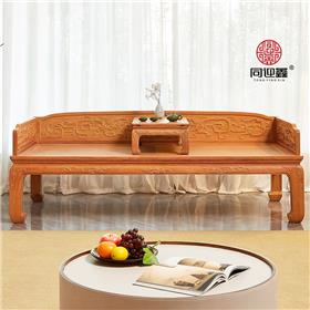 大果紫檀全独板龙纹罗汉床