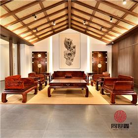 微凹黄檀三围独板沙发